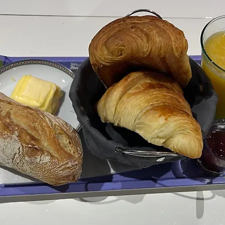 Chez Annick, Proche Tram, Groupama Stadium, Ldlc Arena *