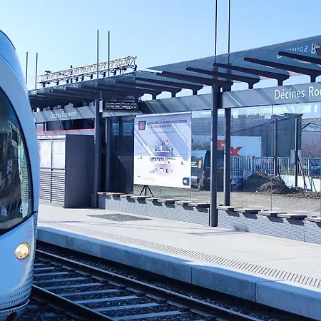 Chez Annick, Proche Tram, Groupama Stadium, Ldlc Arena * Décines-Charpieu